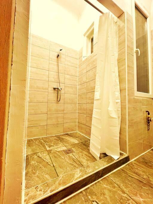 Central Studio Flat Budapest Exterior photo